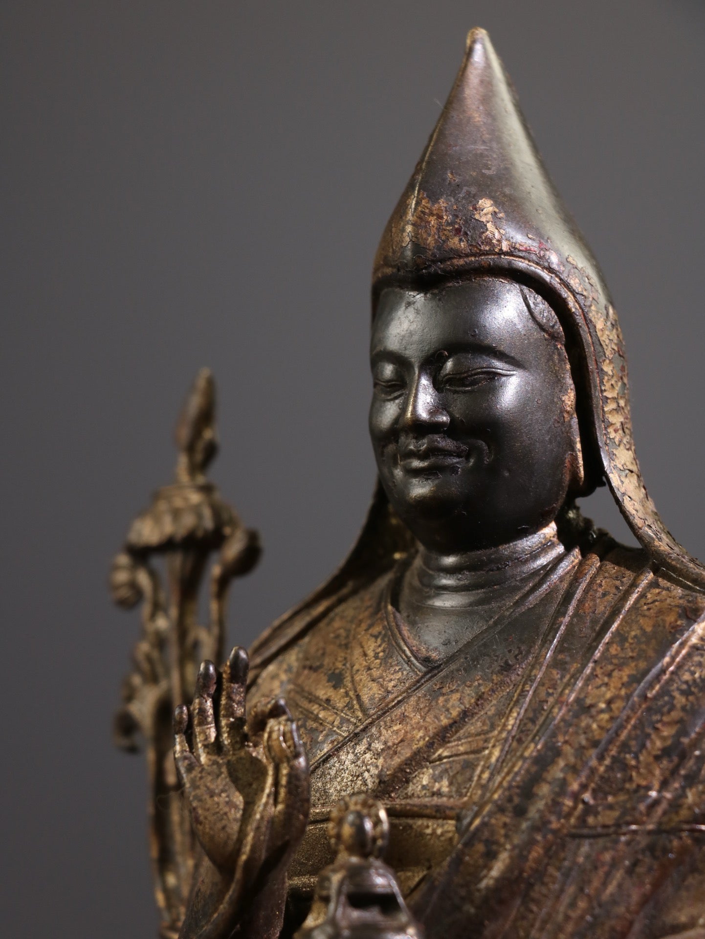 A Chinese antique pure copper statue of Zongkaba