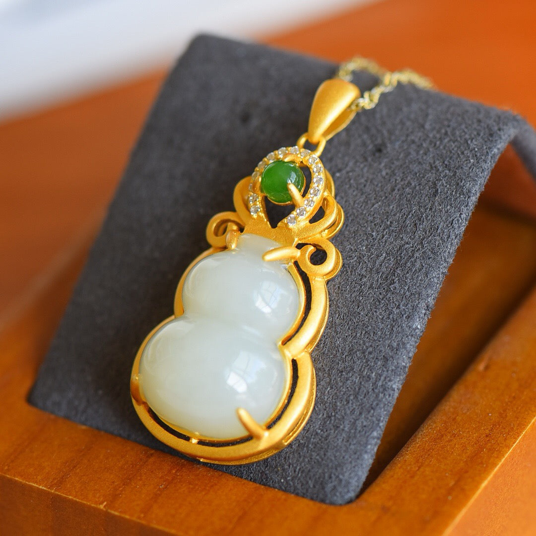 Silver inlaid Hotan Jade gourd pendant