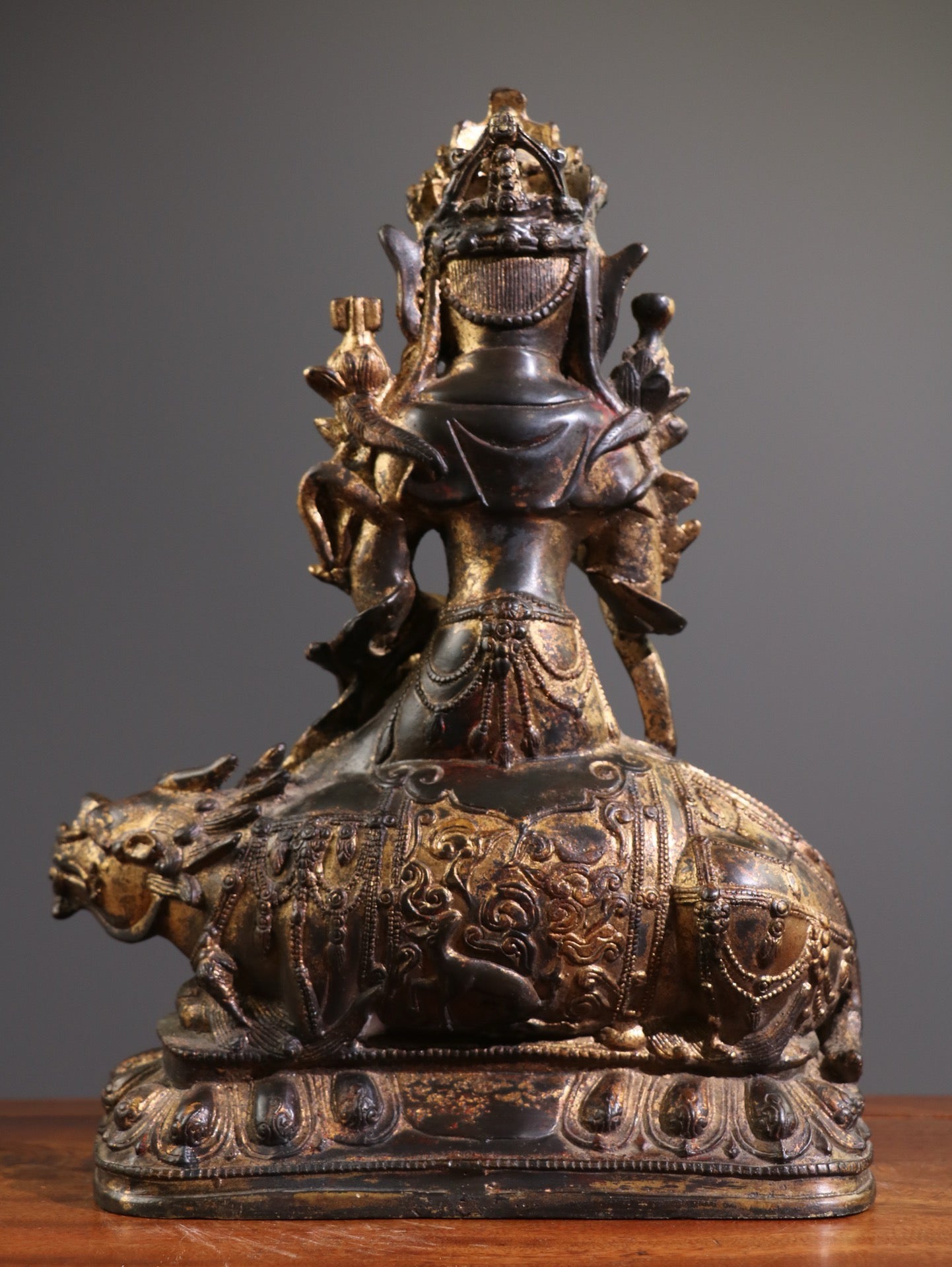 Chinese Antique [Sitting Beast Tara Bodhisattva]