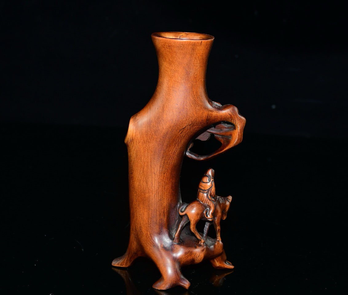 Huangyang wood Zhangguo old pen holder ornament