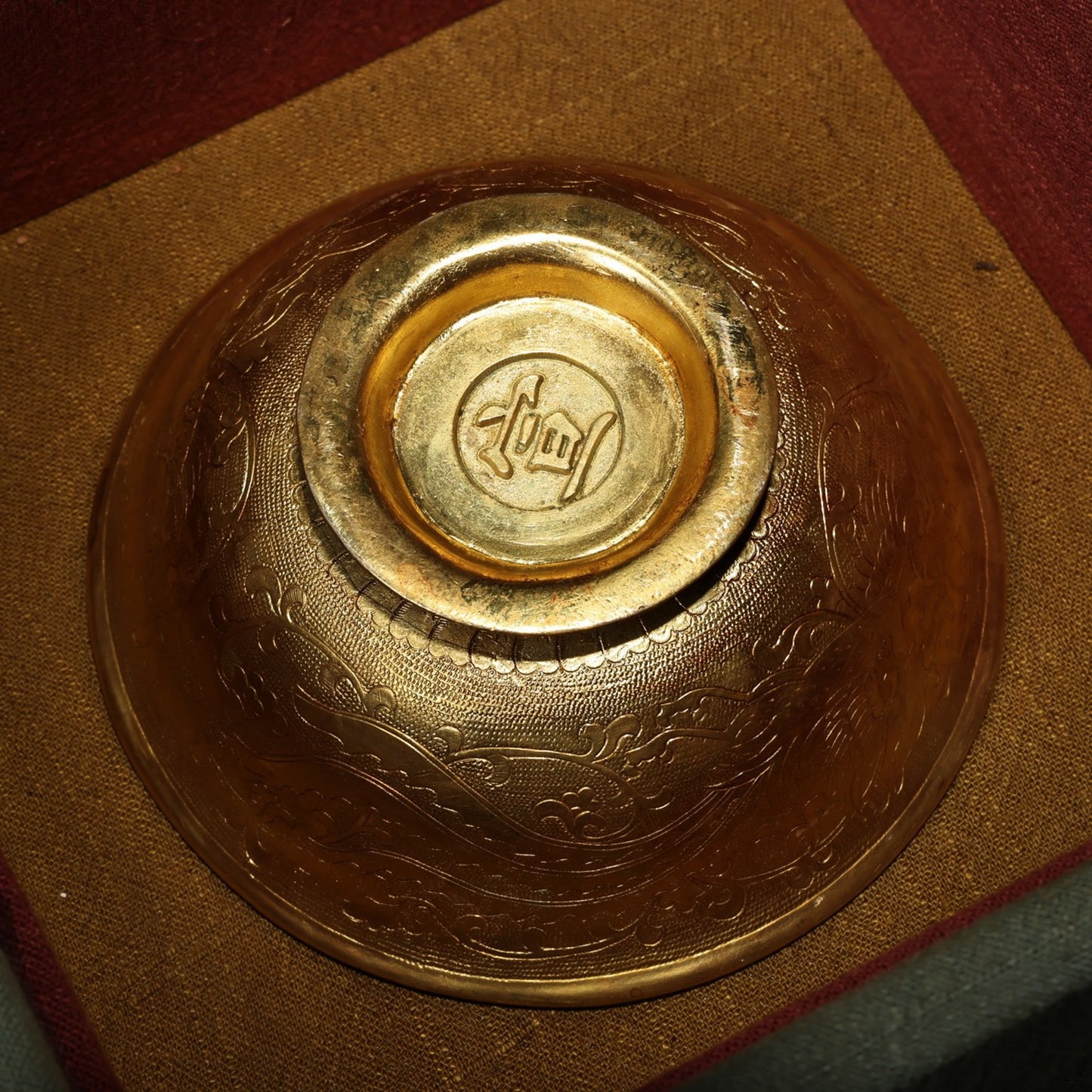 Chinese antique pure copper relief gold-plated bowl