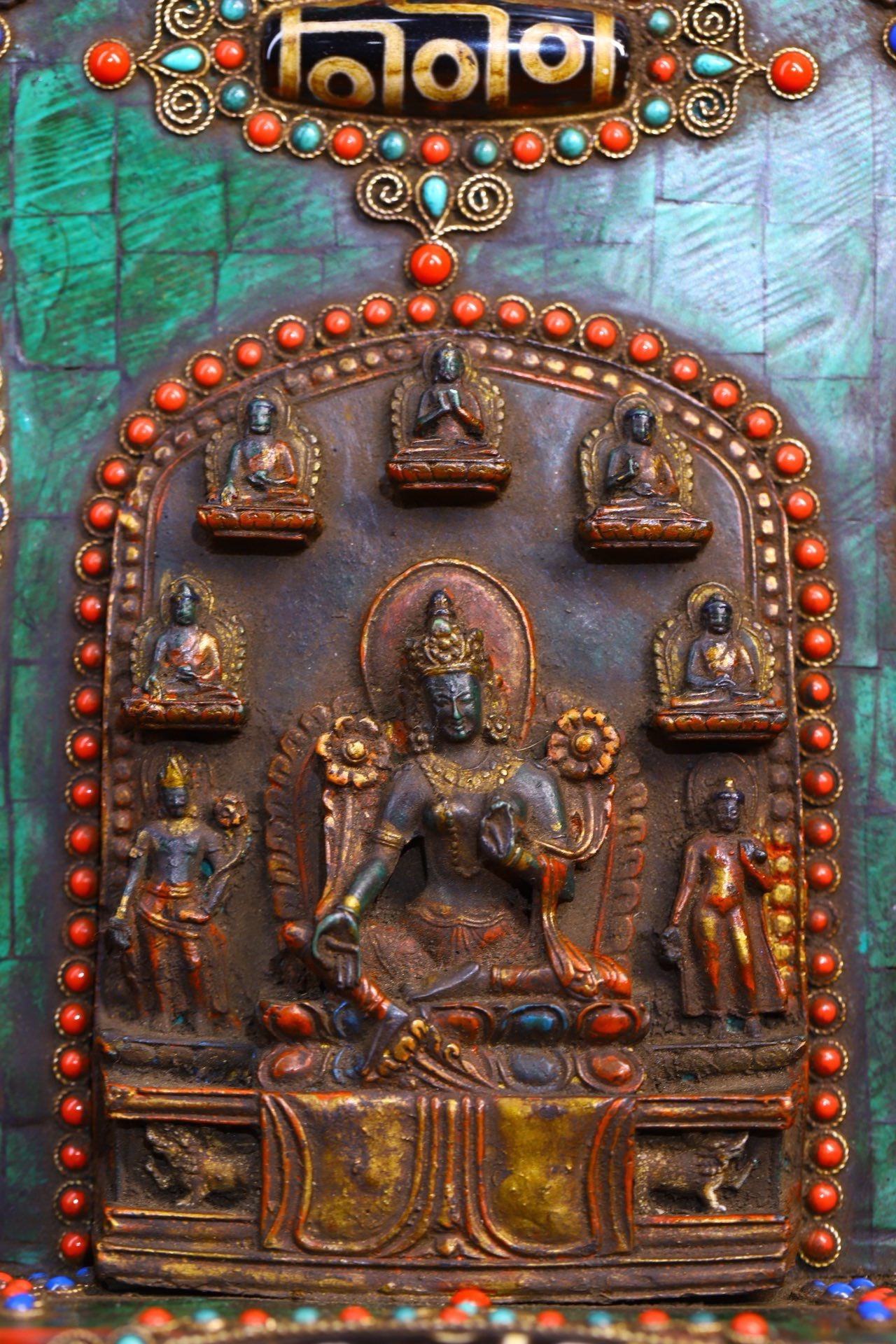 Handmade filigree inlaid gemstones, heavenly pearl Buddha niches
