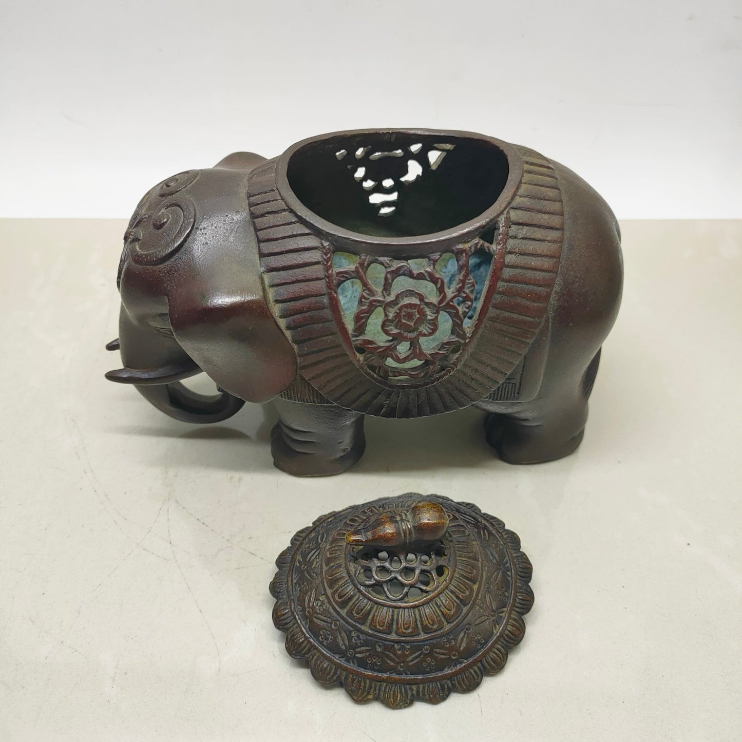 A large Chinese antique pure copper elephant furnace