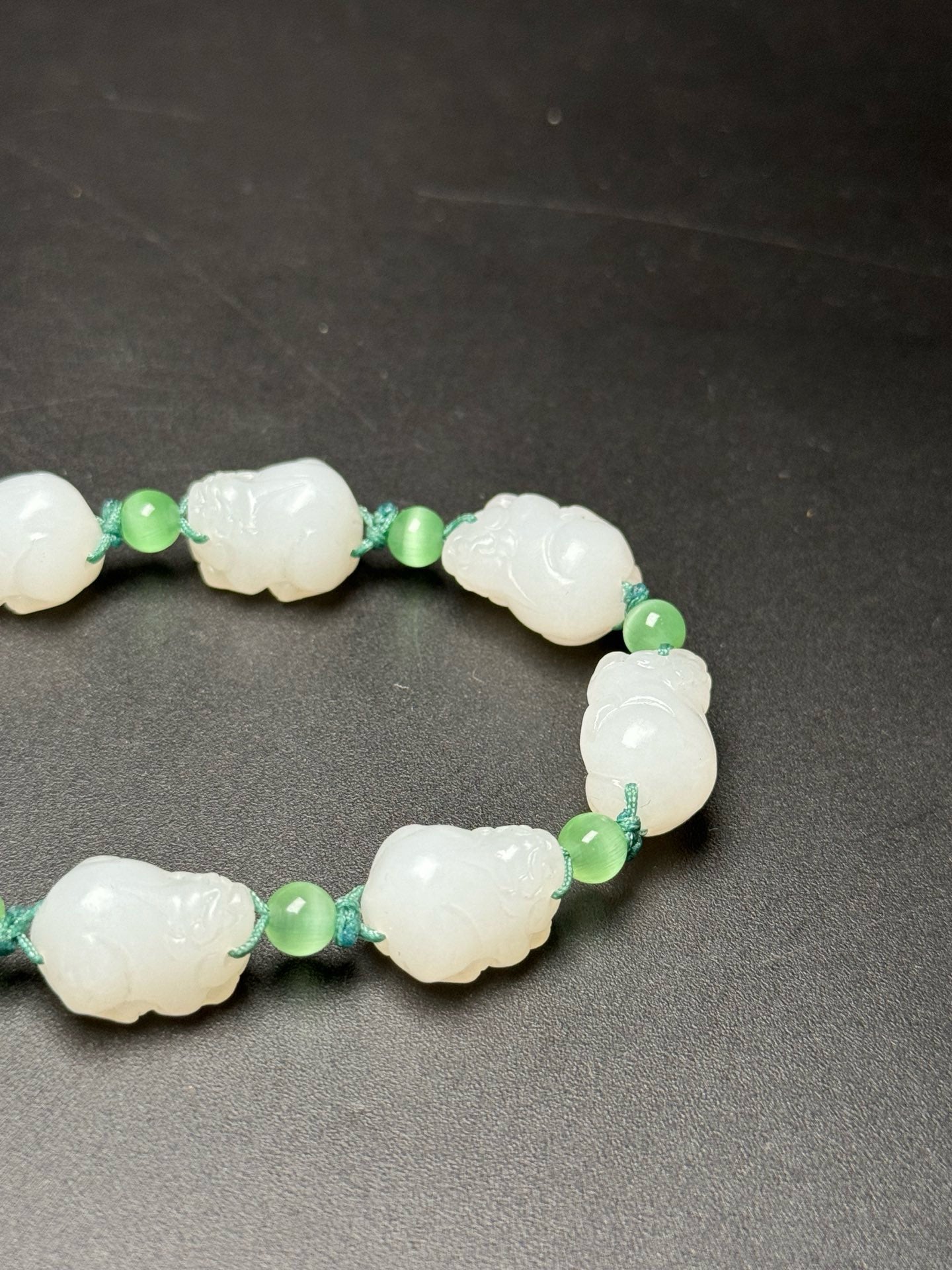 Chinese antique Hotan Jade Pixiu bracelet