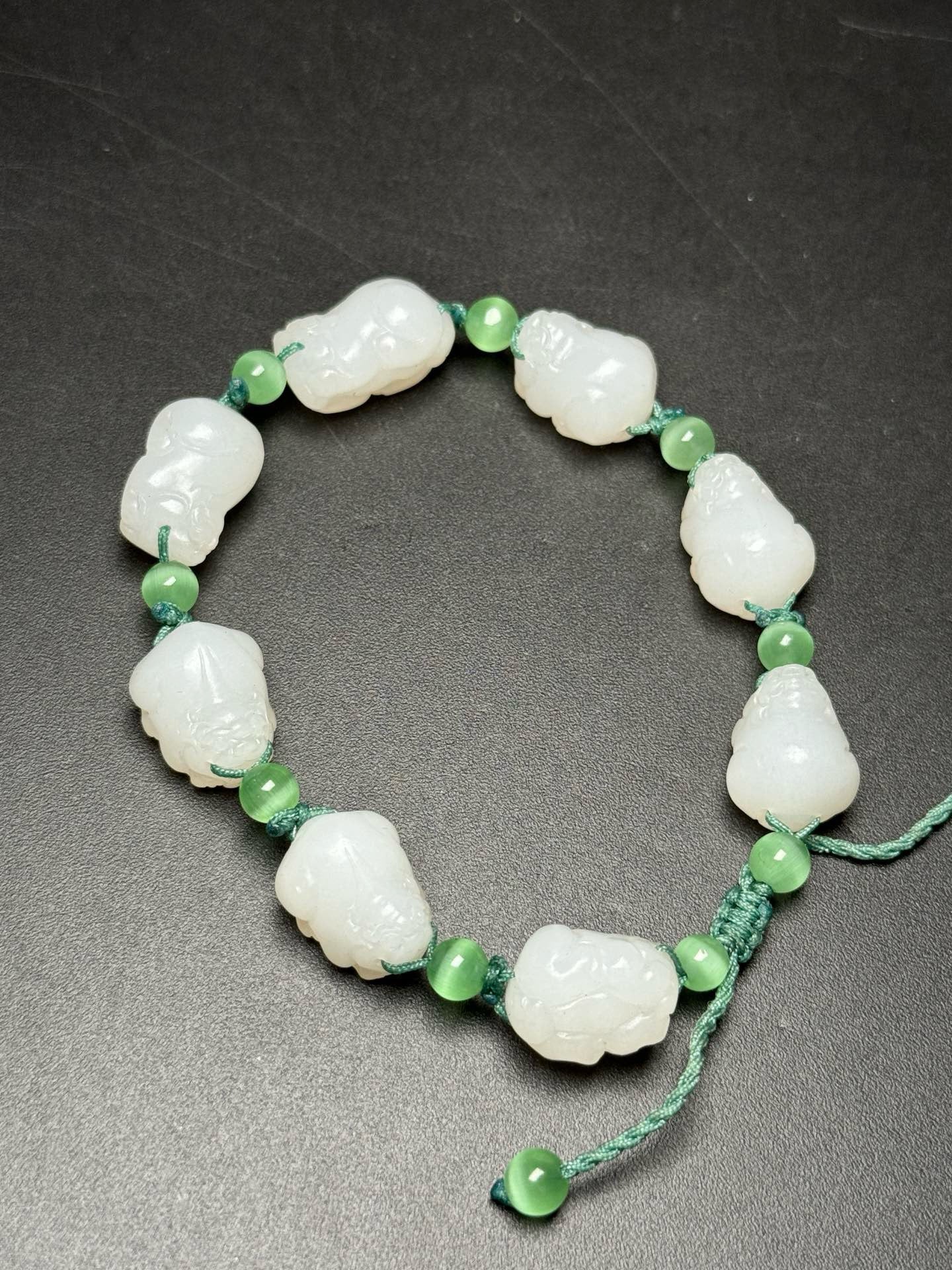 Chinese antique Hotan Jade Pixiu bracelet