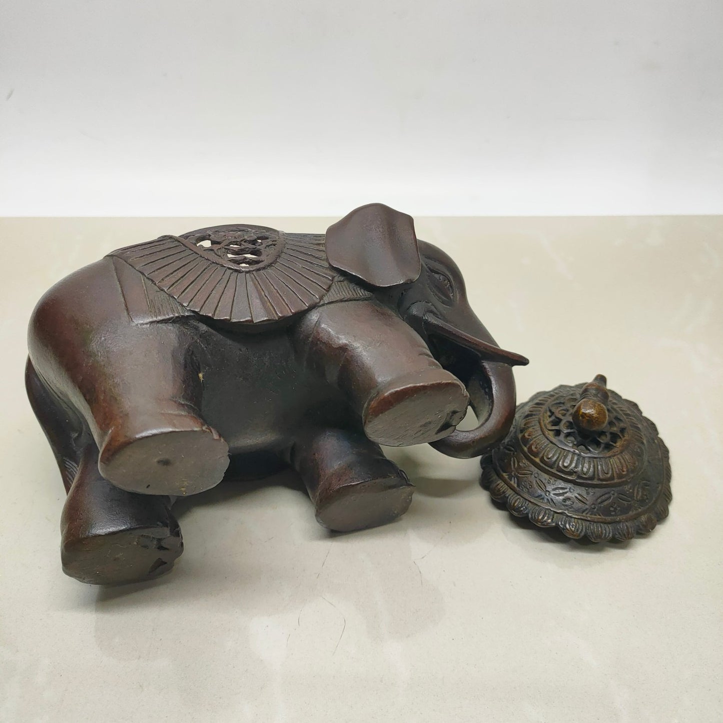 A large Chinese antique pure copper elephant furnace