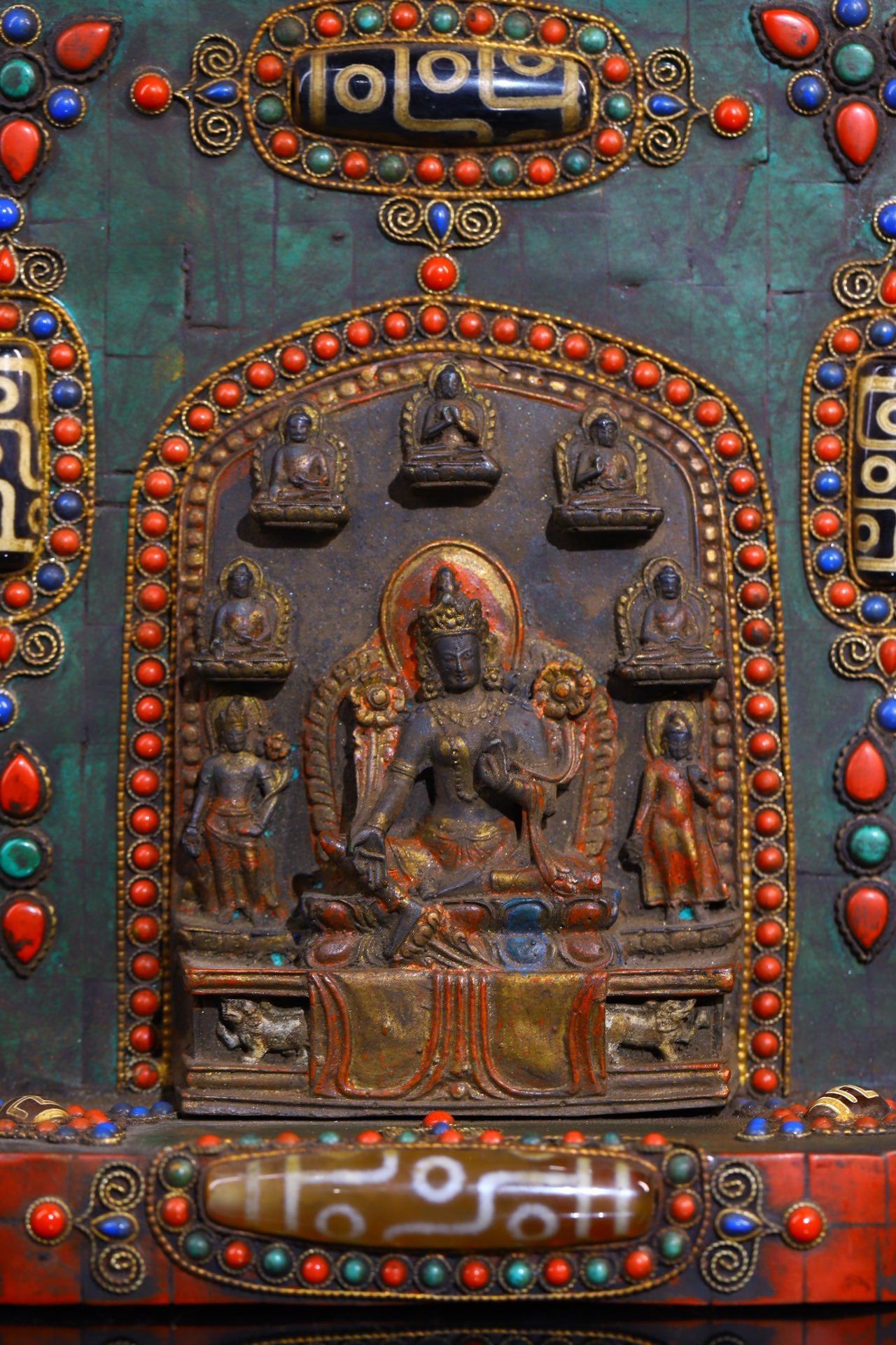 Handmade filigree inlaid gemstones, heavenly pearl Buddha niches