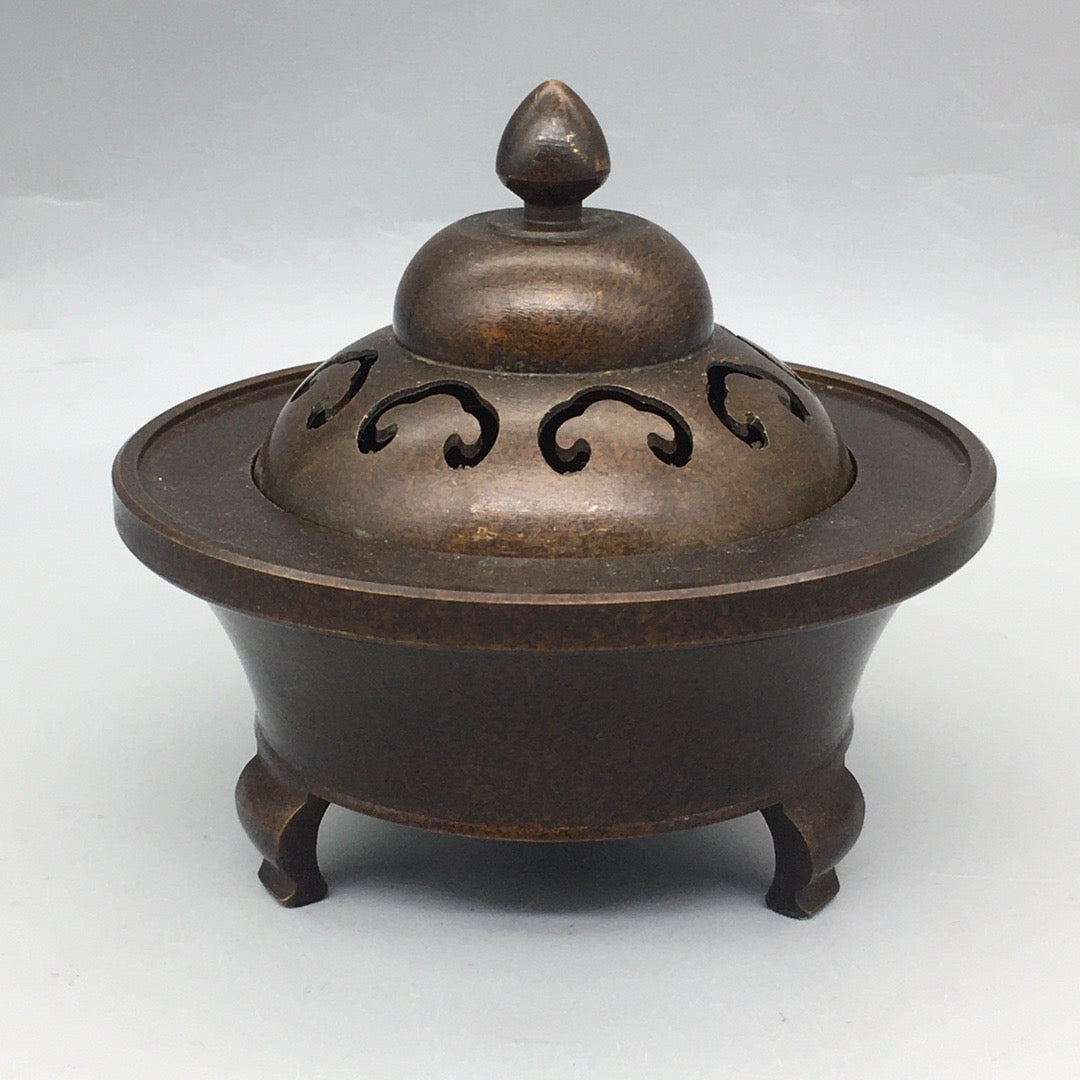 Chinese antique pure copper Ruyi covered circular incense burner