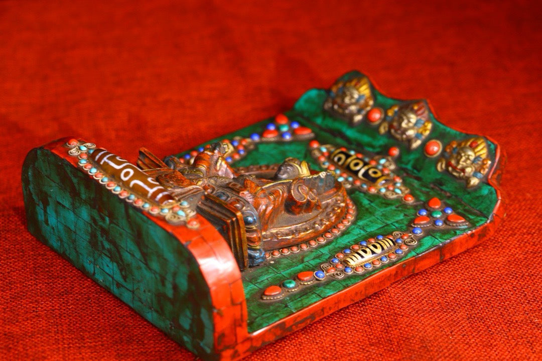 Handmade filigree inlaid gemstones, heavenly pearl Buddha niches