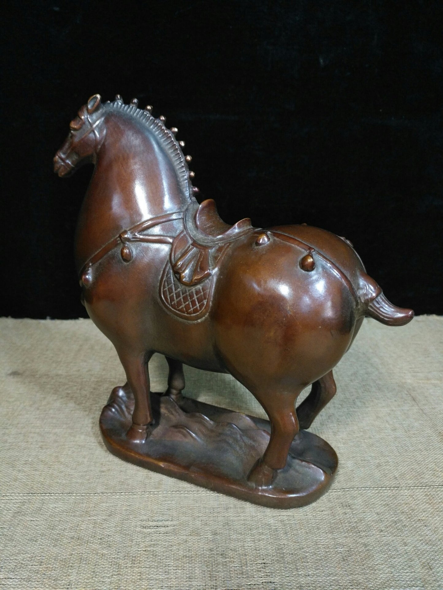 Pure copper flourishing Tang Dynasty steed