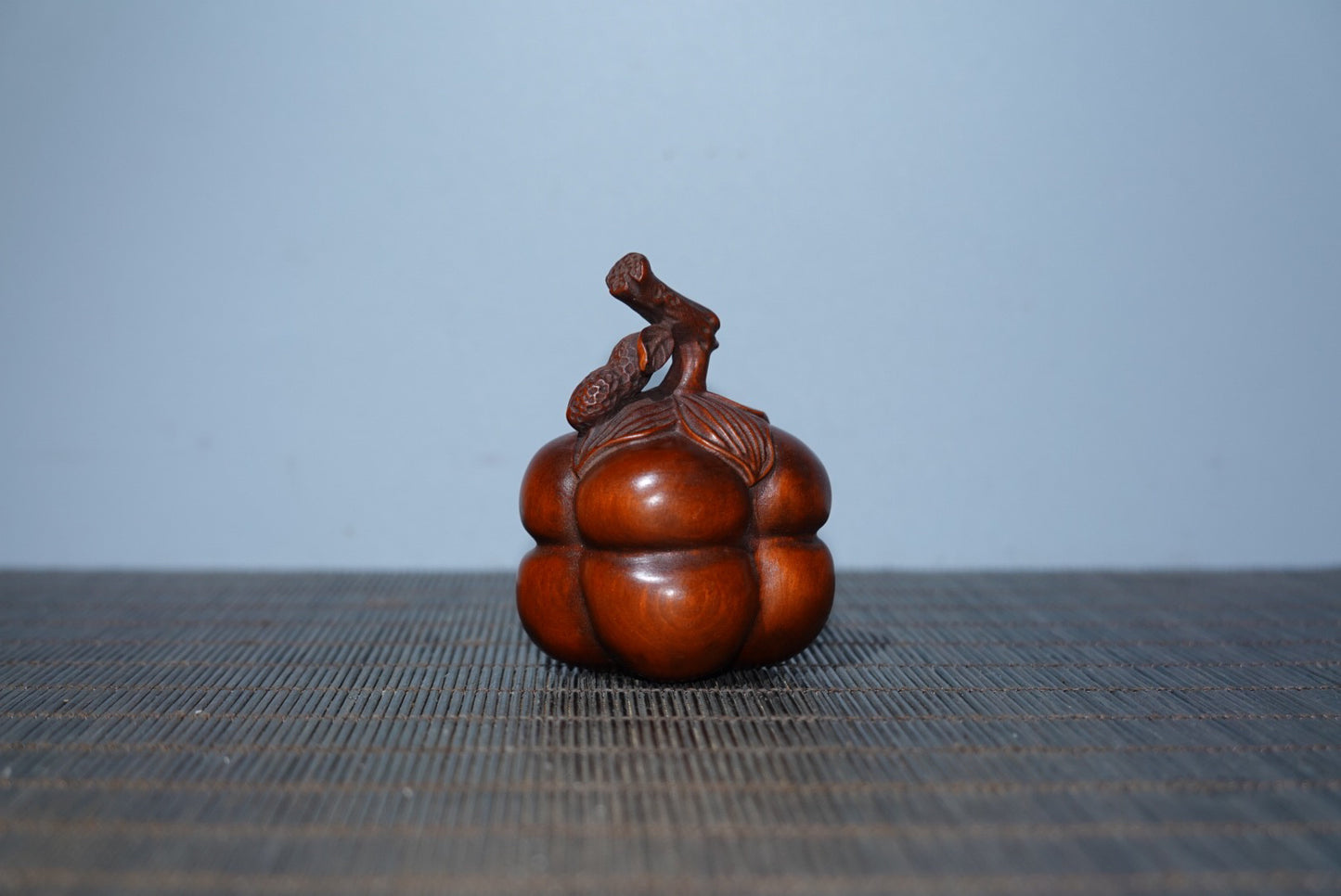 Collectible boxwood carved pumpkin ornaments, handlebars, gifts