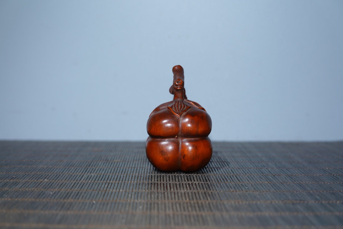 Collectible boxwood carved pumpkin ornaments, handlebars, gifts