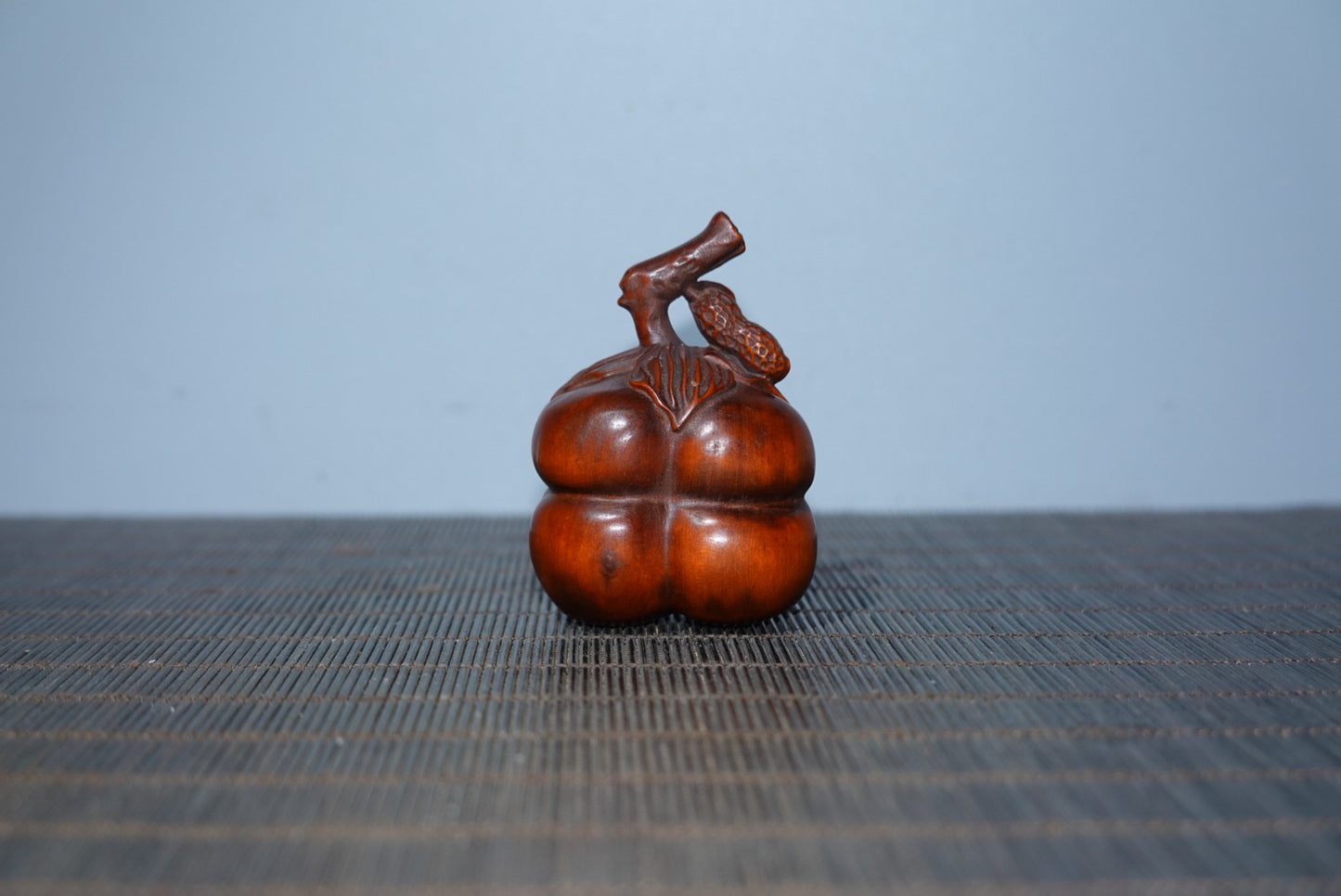 Collectible boxwood carved pumpkin ornaments, handlebars, gifts