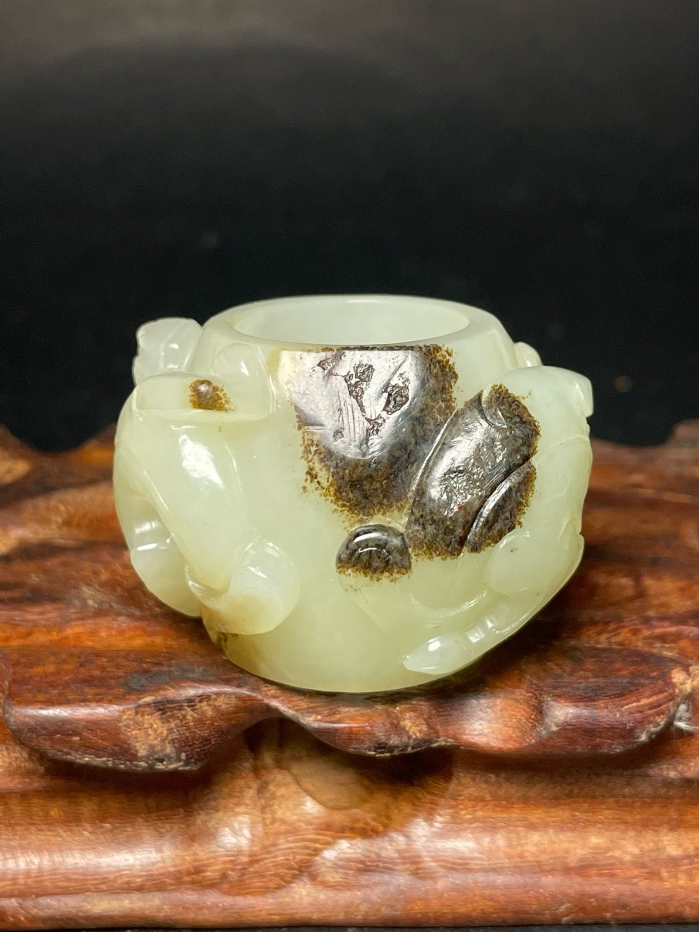 Chinese antique Hotan Jade dragon dragon ring