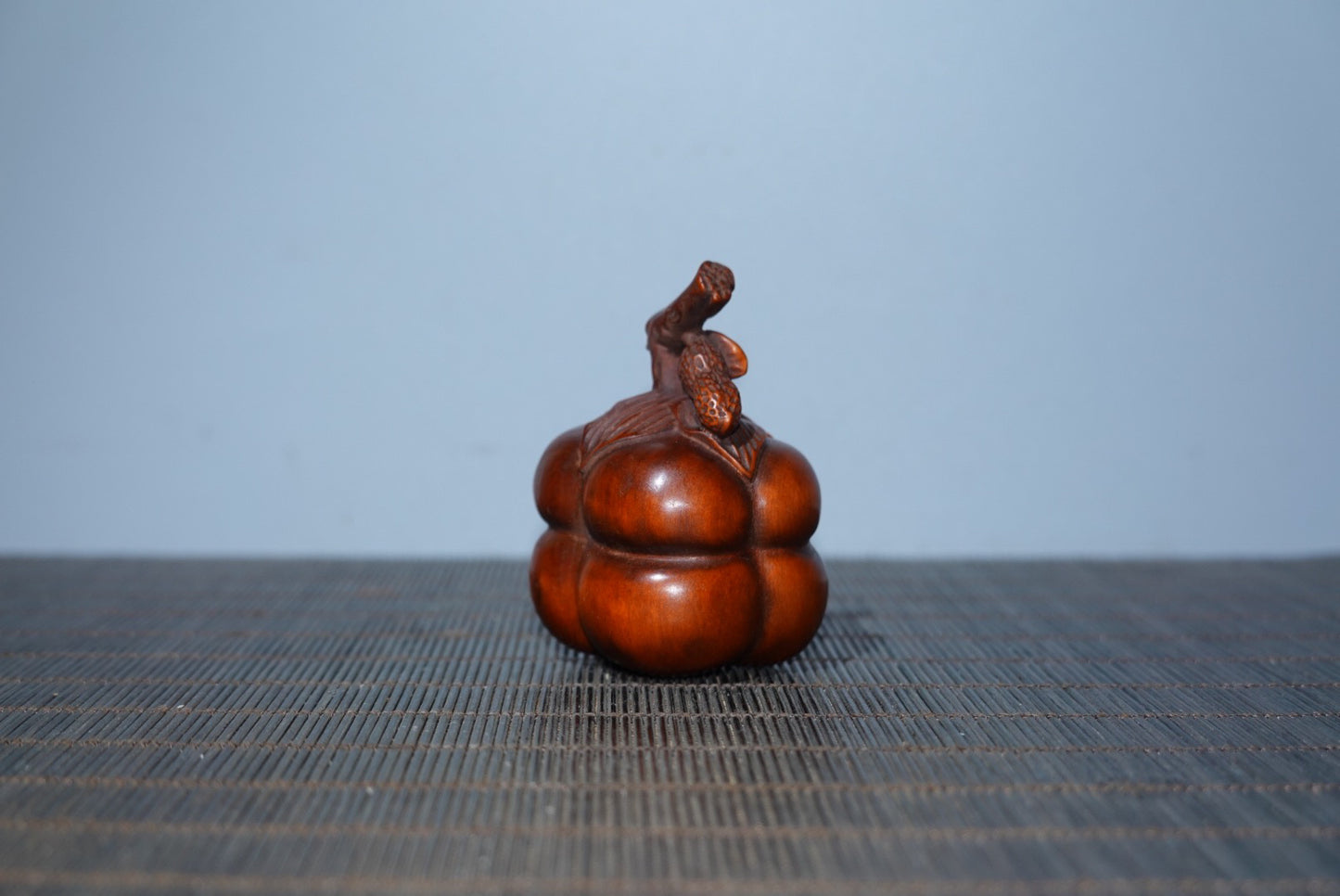 Collectible boxwood carved pumpkin ornaments, handlebars, gifts