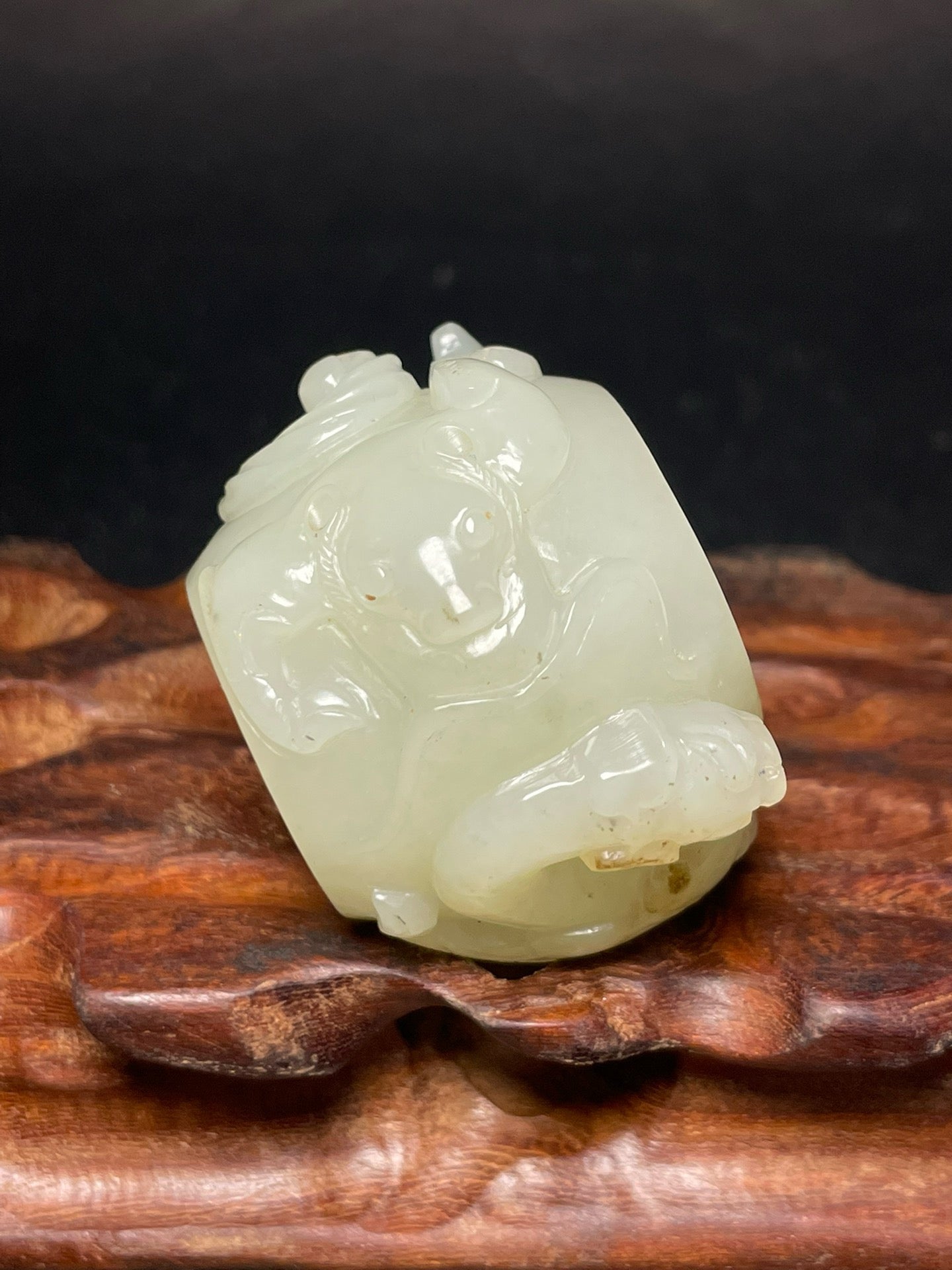 Chinese antique Hotan Jade dragon dragon ring