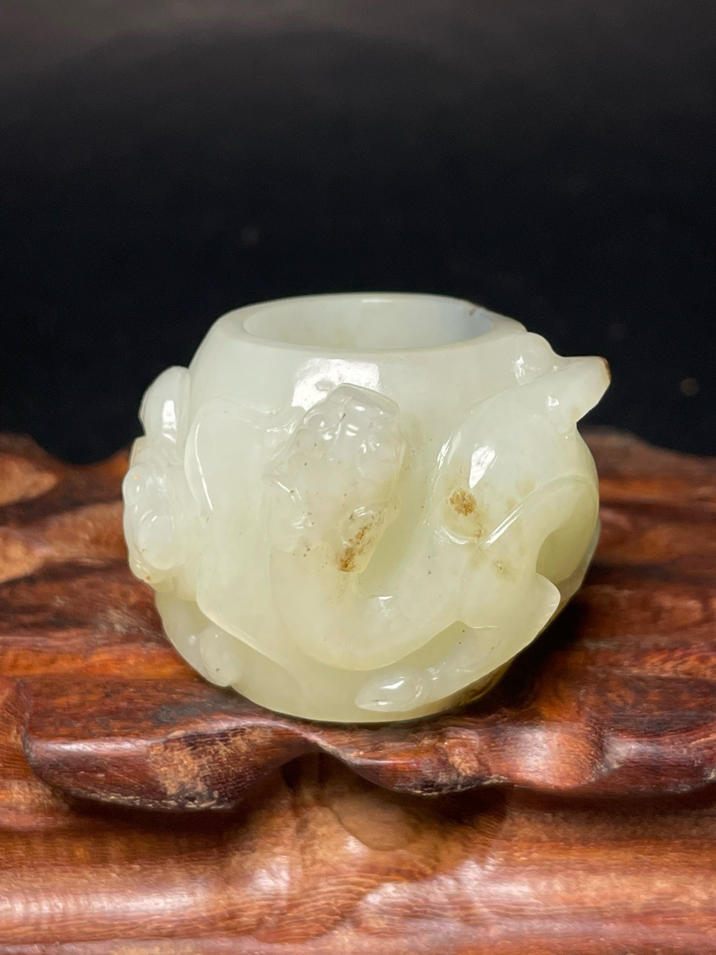 Chinese antique Hotan Jade dragon dragon ring