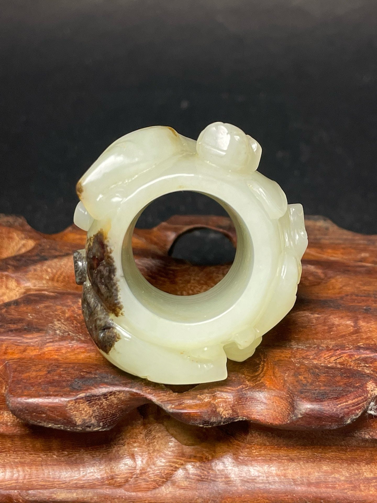 Chinese antique Hotan Jade dragon dragon ring