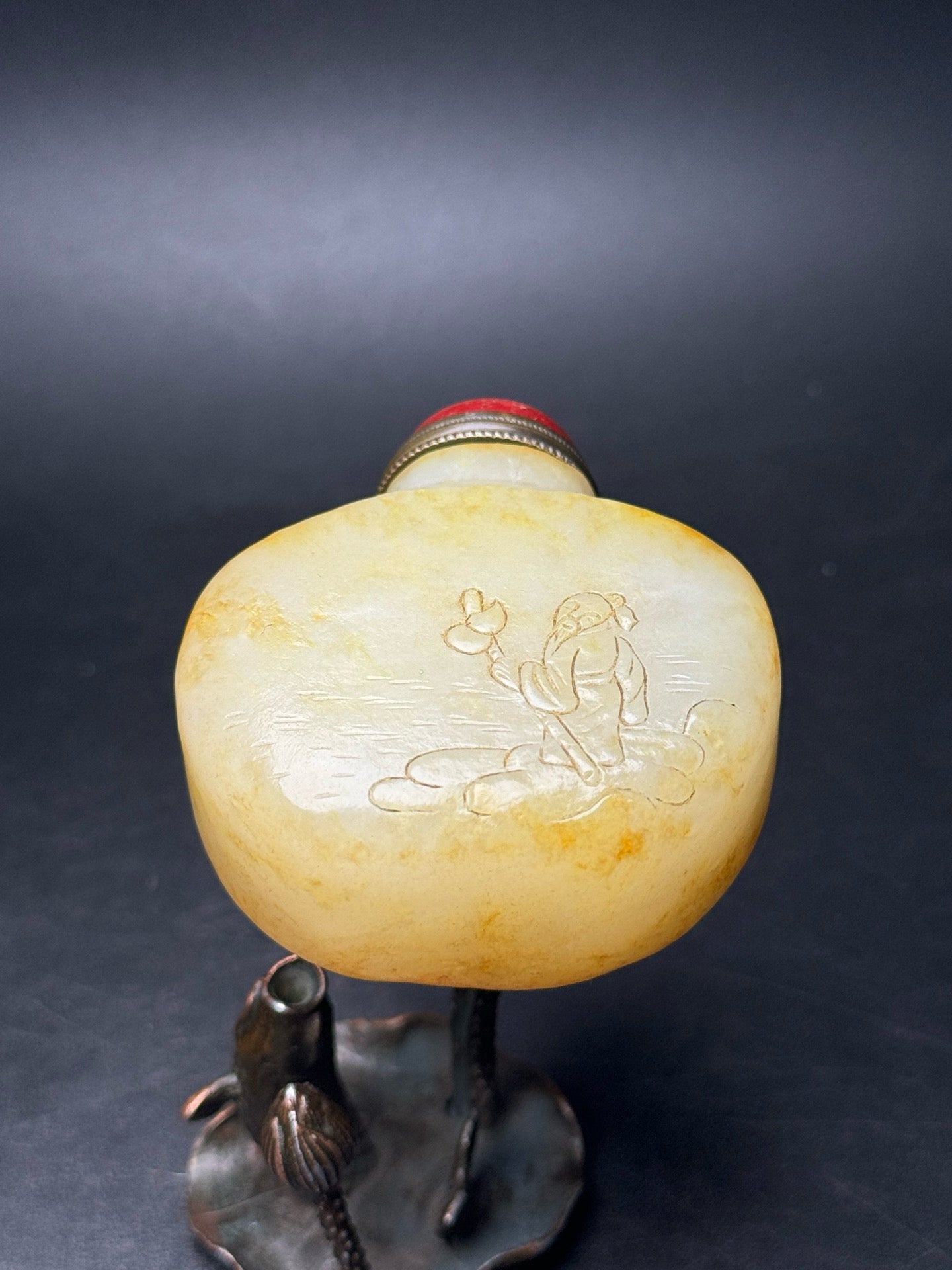 Chinese antique Hotan Jade snuff bottle