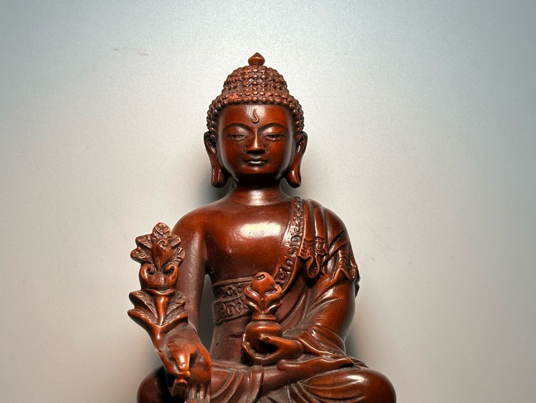 Chinese antique boxwood carving with exquisite craftsmanship to carve Tibetan Buddha