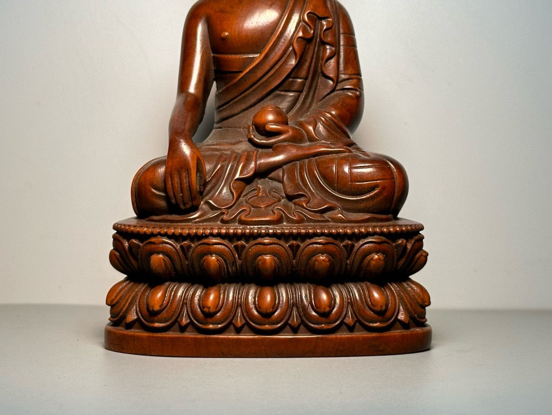 Chinese antique boxwood carving with exquisite craftsmanship, carving medicine jars and storing Buddha