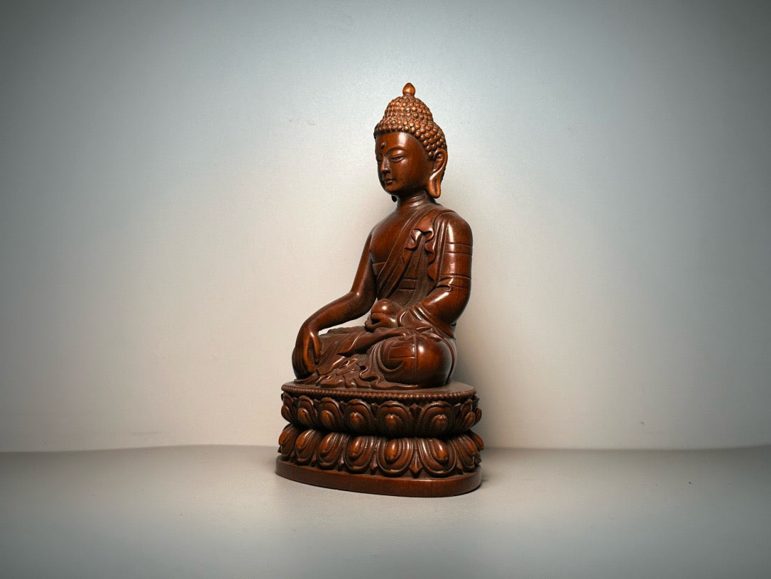 Chinese antique boxwood carving with exquisite craftsmanship, carving medicine jars and storing Buddha