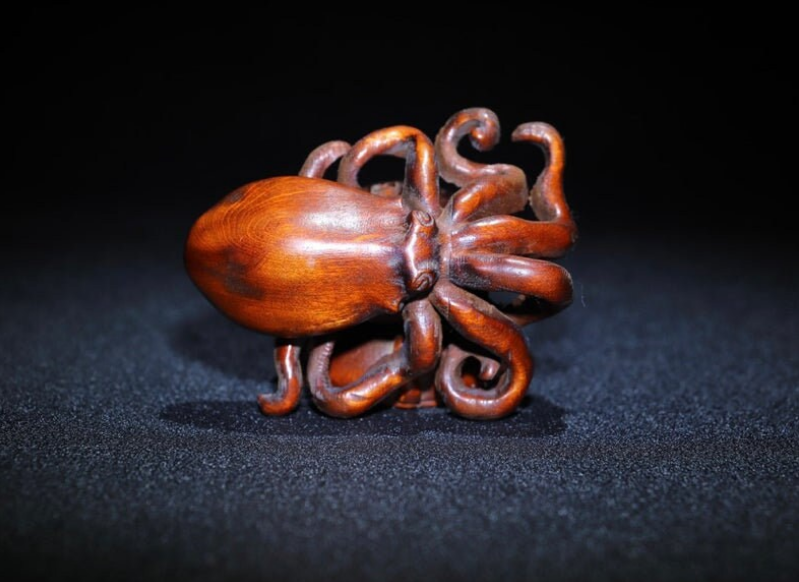 Chinese antique natural boxwood Octopus statue is pure hand carved, precious and exquisite, which is worth collecting