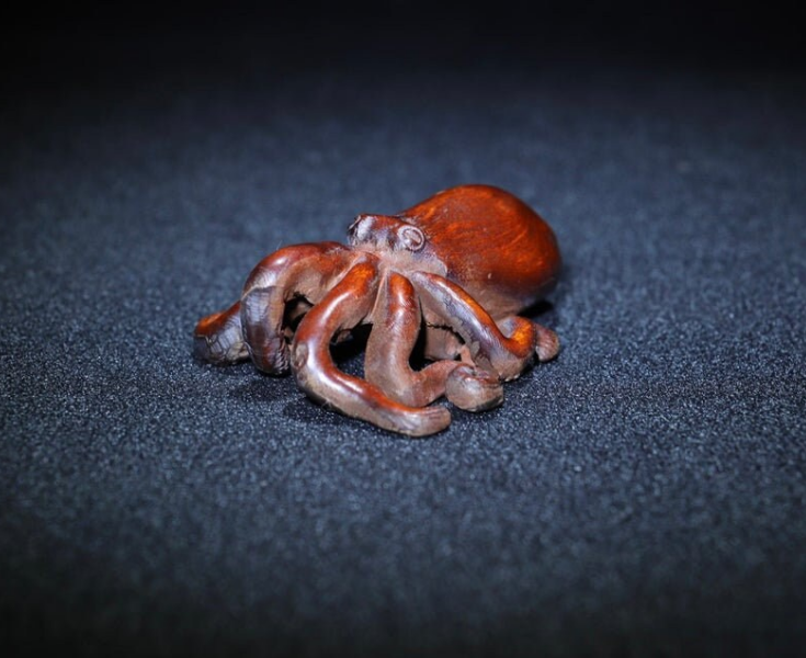 Chinese antique natural boxwood Octopus statue is pure hand carved, precious and exquisite, which is worth collecting