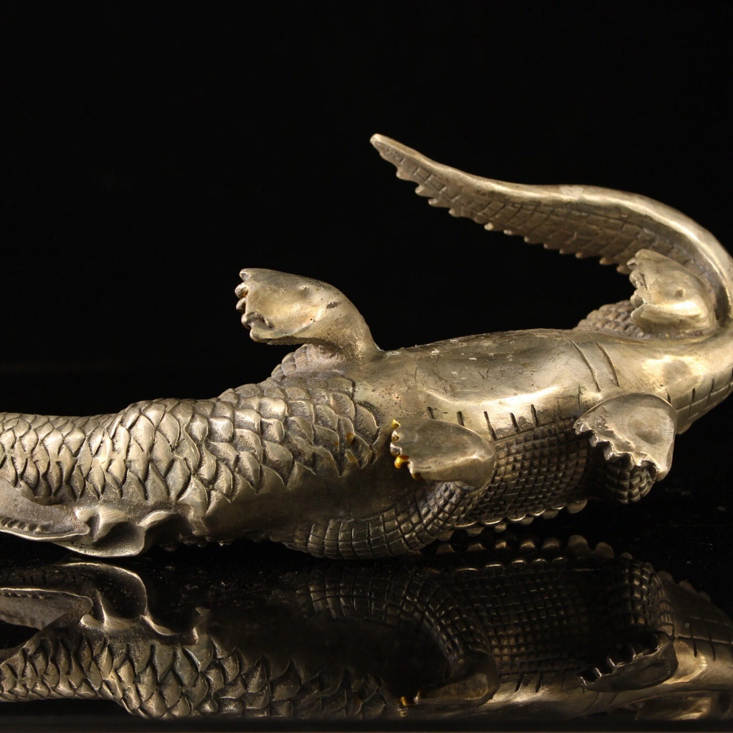 Chinese antique pure copper crocodile statue