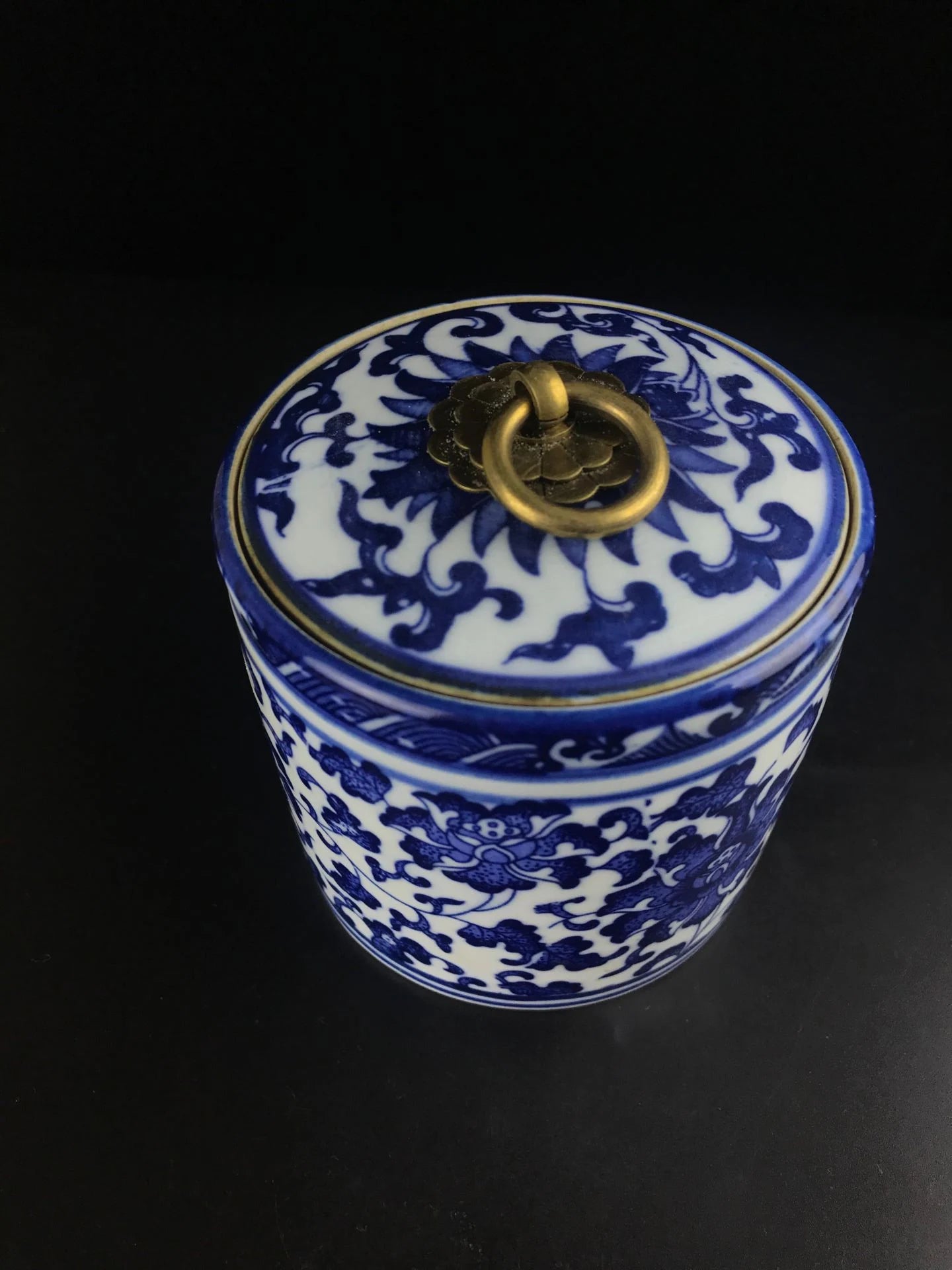 China Jingdezhen ceramic basin, ancient hand-painted blue and white