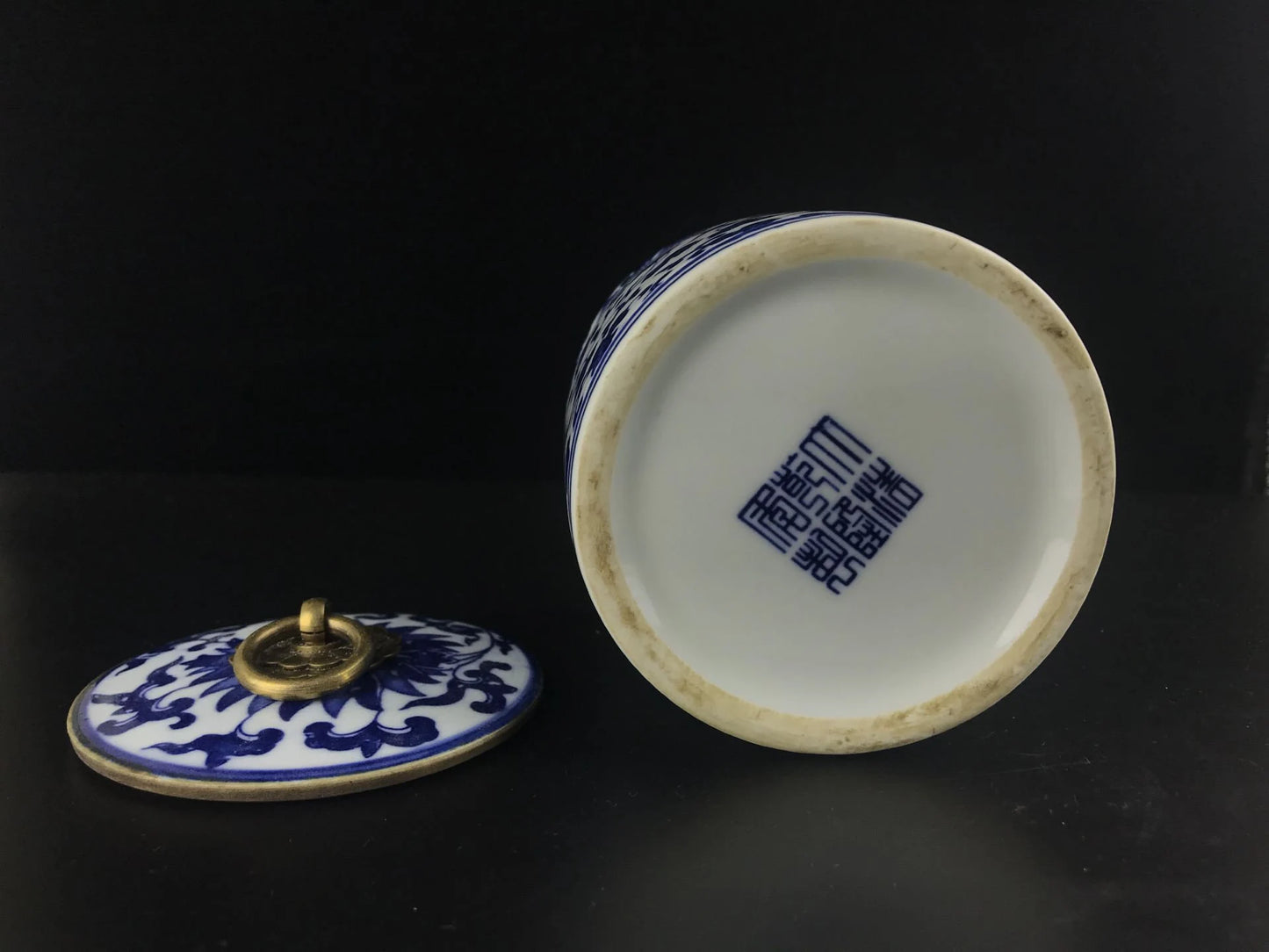 China Jingdezhen ceramic basin, ancient hand-painted blue and white